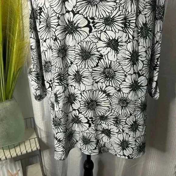 Chicos Women’s 2 US L Mixed Print 3/4 Roll Tab Sleeves High Low Tunic Top - Picture 9 of 13